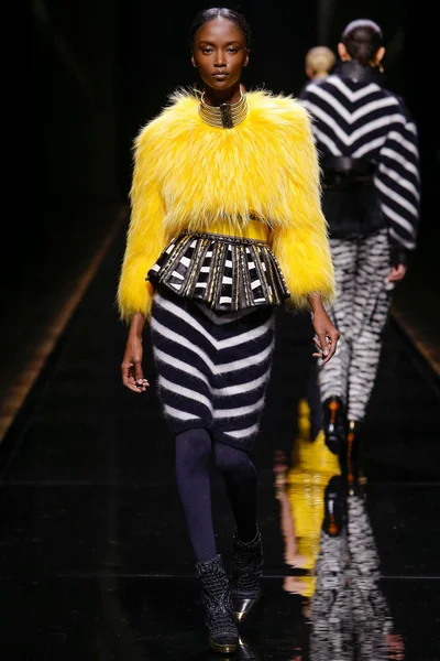 Look 43